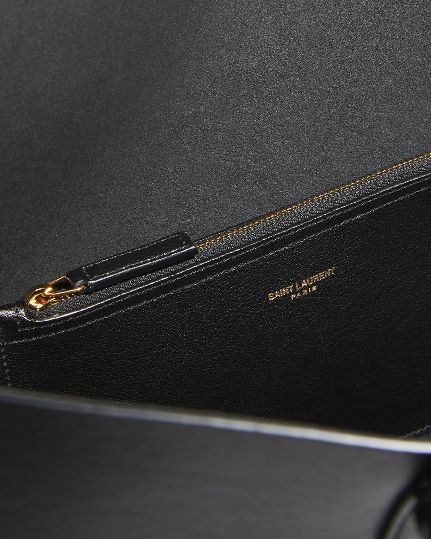 Shopping Bag East-West Tote in Smooth Leather Black